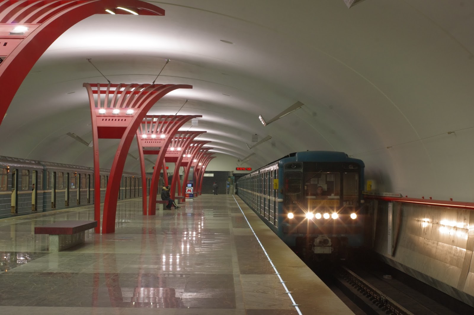 метро алма-атинская улица алма-атинская. станция алма атинская тупик. м. алма-атинская станция метро. оборотные тупики алма-атинская.