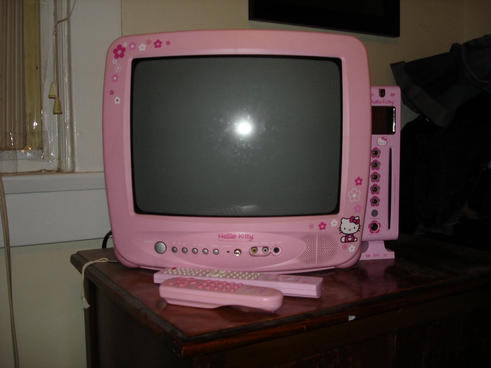 Totally Hello Kitty Obsessed Hello Electronics!