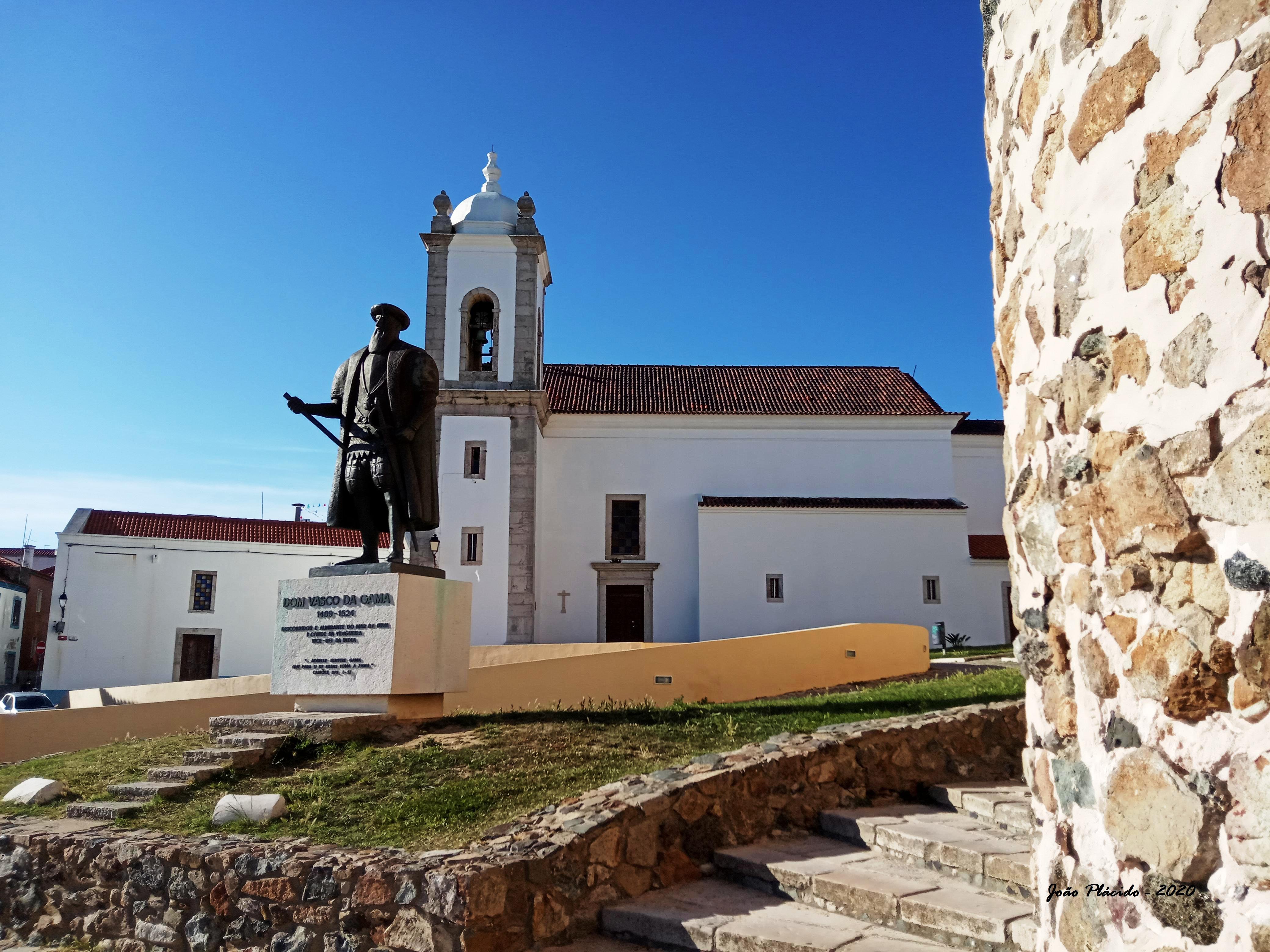 Cabo de Sines Estátua de Dom Vasco da Gama Sines