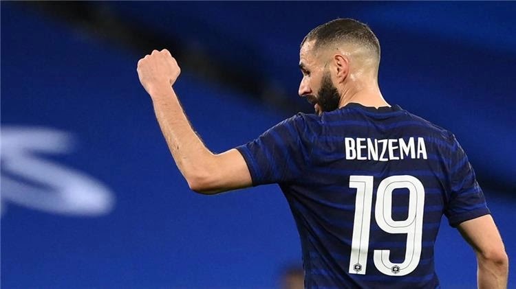 كريم بنزيما يرحب بكيليان مبابي في ريال مدريد كريم بنزيما يرحب بكيليان مبابي في ريال مدريد