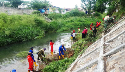 Sungai Cinambo Sasaran Utama Karya Bakti Sektor 22 Citarum Harum Sub 09 ~  KIM Cipedes