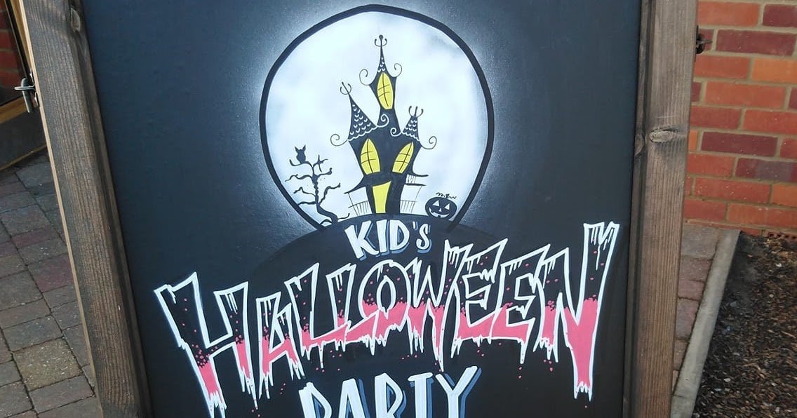 Vraie fiction: Halloween party at the pub