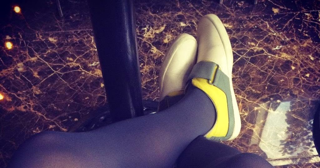 fogal opaque 30 denier tights