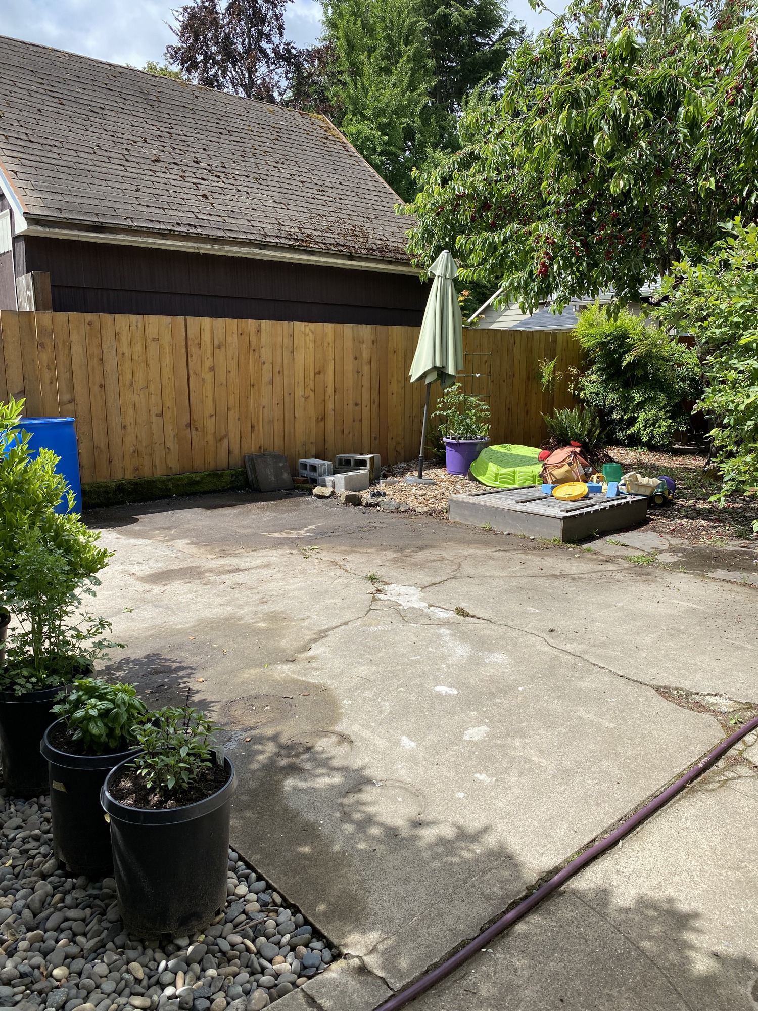 How to get rid of an old hot tub (fast!) / Create / Enjoy