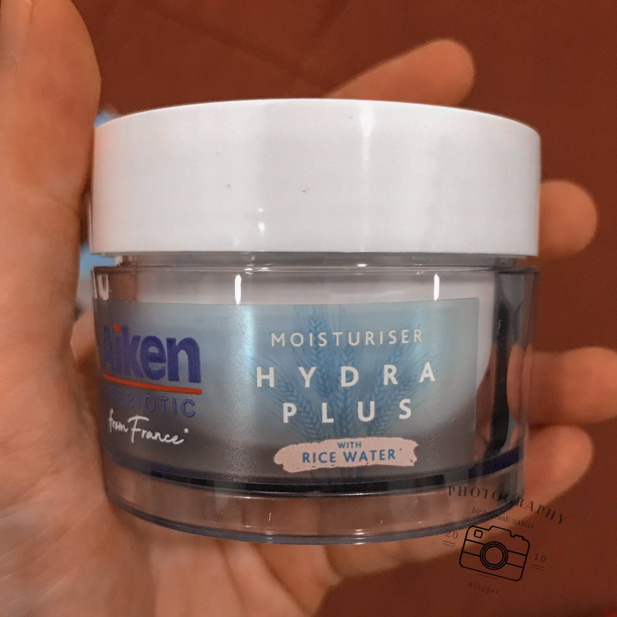 Review Aiken Prebiotic Moisturiser Hydra Plus with Rice Water