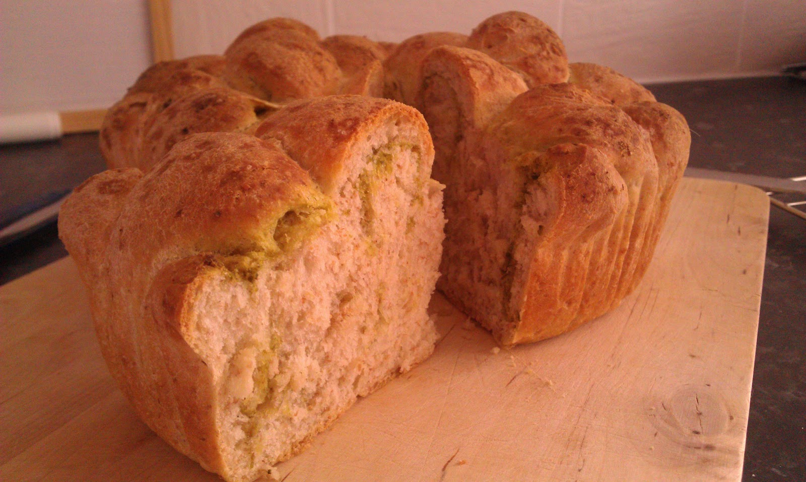 Anne's Kitchen Pesto Monkey Bread