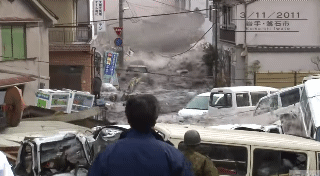8년전 동일본 대지진 당시 쓰나미 수준.GIF | 짤방 | 일베저장소