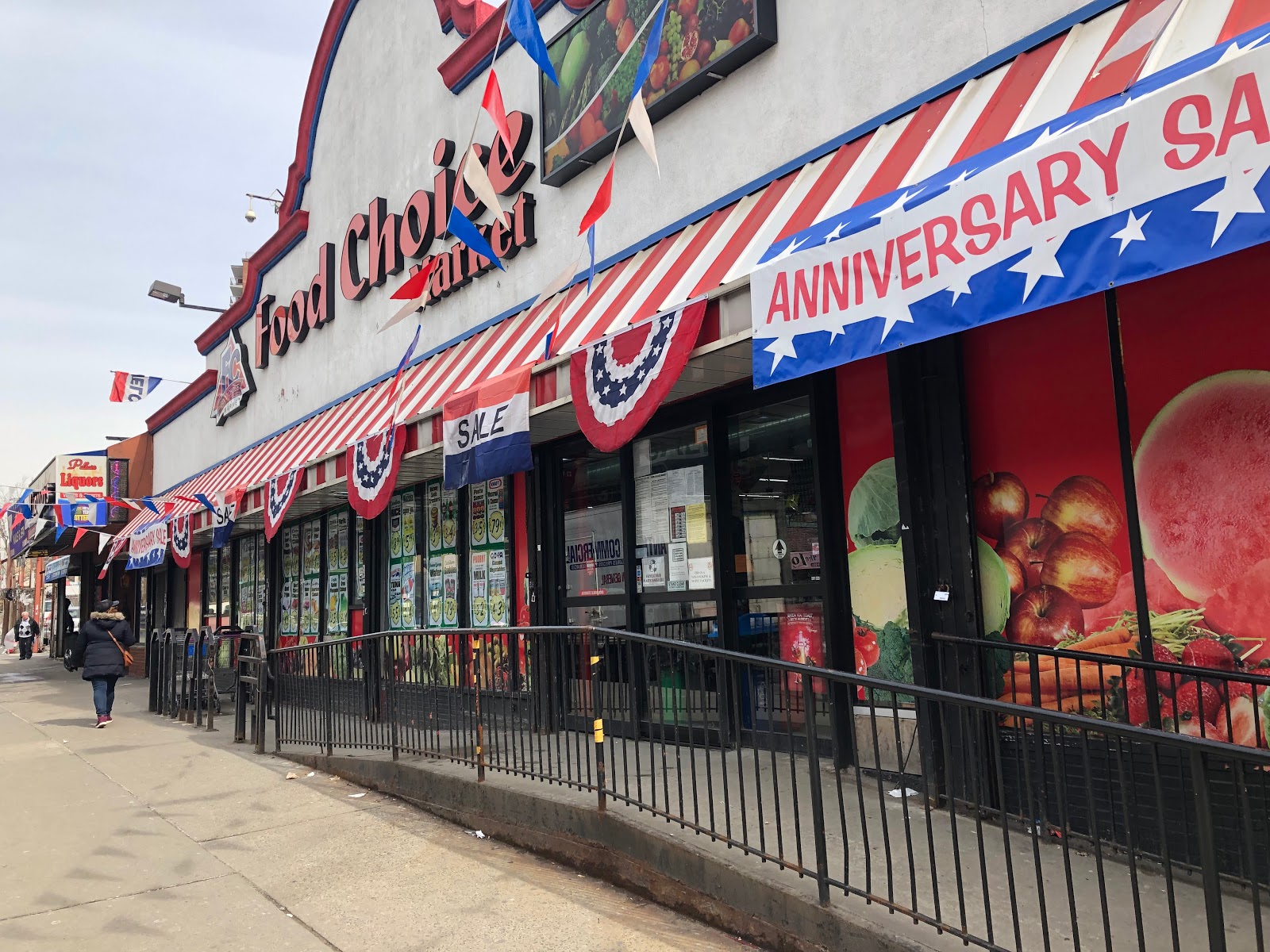 Look Inside Food Choice Market Bronx, NY