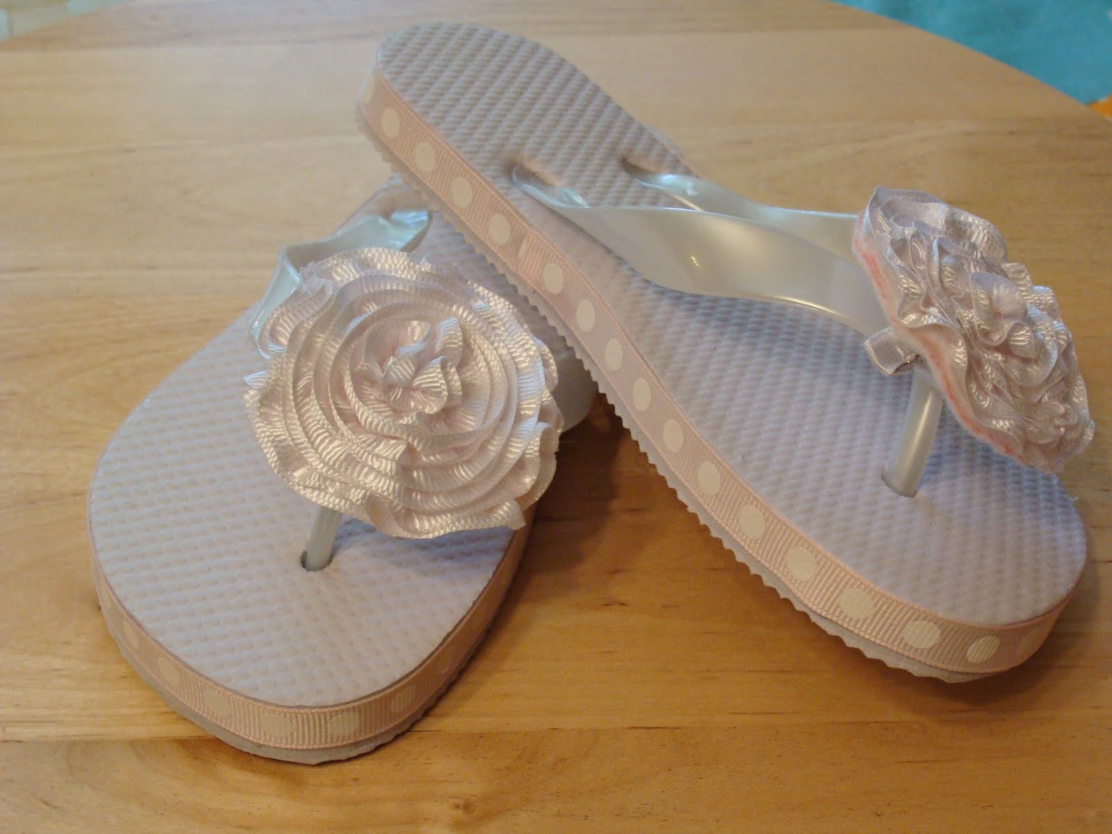 Bamboo Embroidered Ribbon Lace Up Flat Sandals