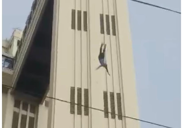 Homem comete suicídio ao se jogar do elevador Lacerda, em Salvador - VEJA O VÍDEO