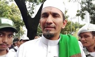 CubesPedia: FPI Tegaskan Tak Akan Perpanjang SKT CubesPedia: FPI Tegaskan Tak Akan Perpanjang SKT