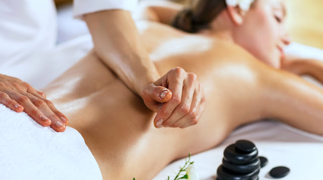 lady relaxing at spa massage