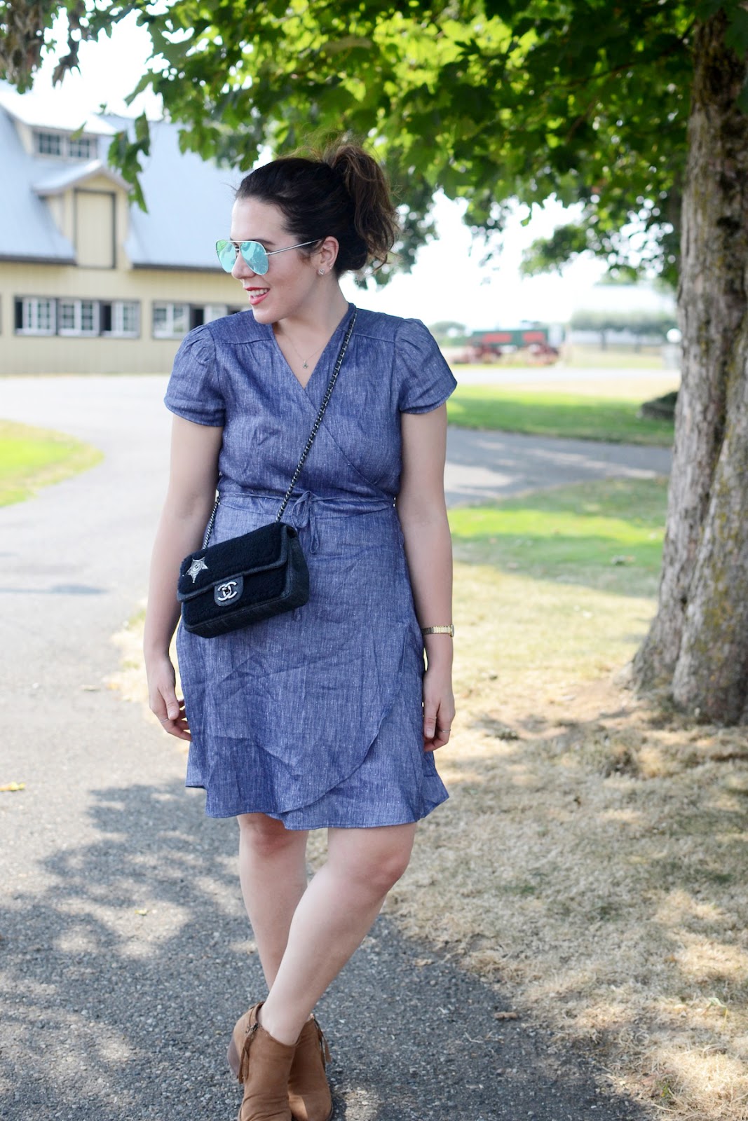 Le Chateau made in canada linen chambray dress cute country outfit chanel bag 3 date night dress aleesha harris vancouver blogger