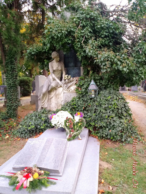 Wiener Zentralfriedhof - Vienna Central Cemetery