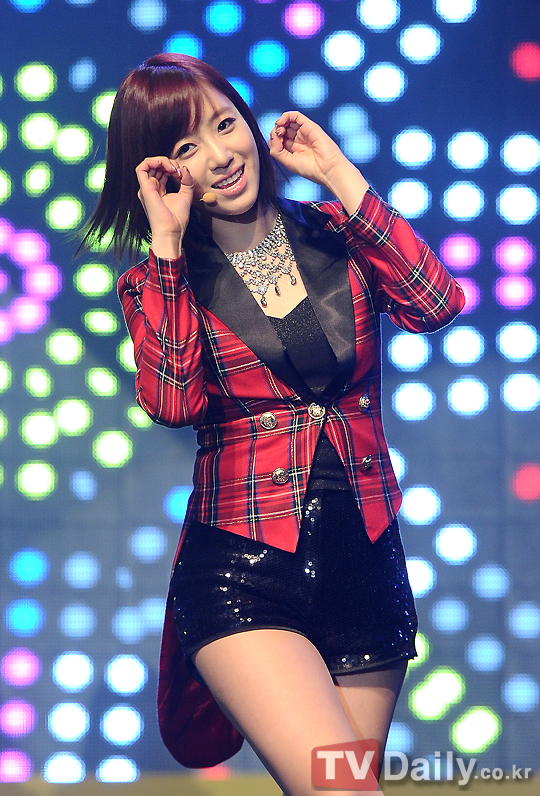 Tara Lovers Check out Tara�s pictures from Mr. Pizza�s Event