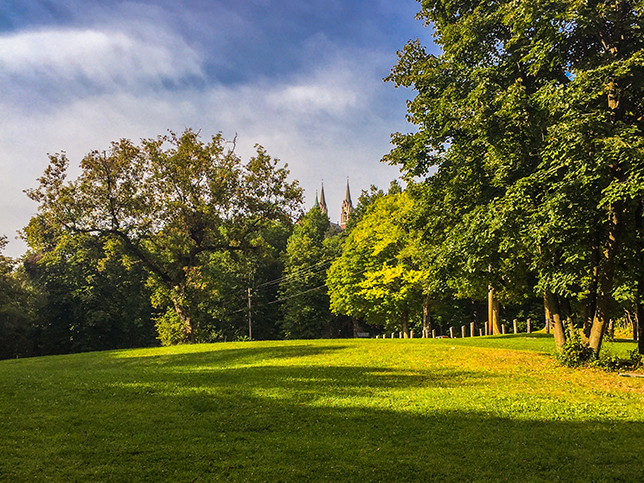 Hiking the Ice Age Trail Holy Hill Segment