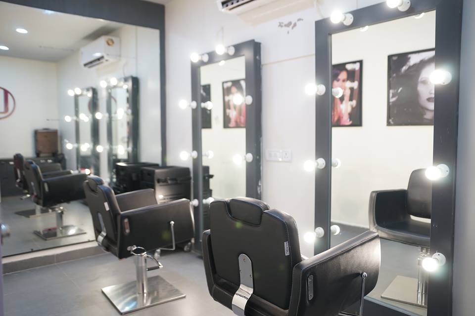 Lakme Salon