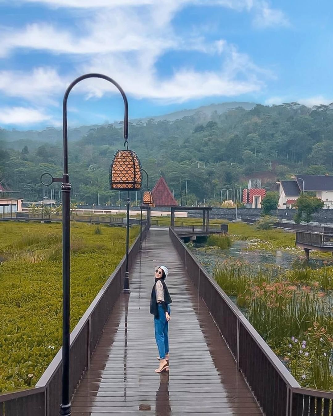 Mitos Bukit Cinta Ambarawa Bukit Cinta Ambarawa, Area Larangan Kencan yang Justru Rame Jadi Lokasi Pacaran