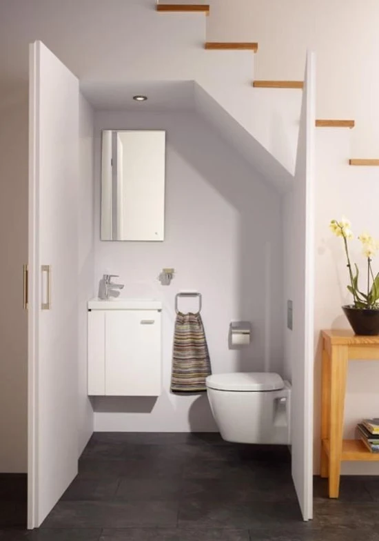 kamar mandi minimalis di bawah tangga kamar mandi minimalis di bawah tangga