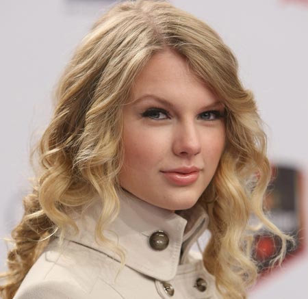 Taylor Swift Hair Up. wallpaper Taylor Swift#39;s