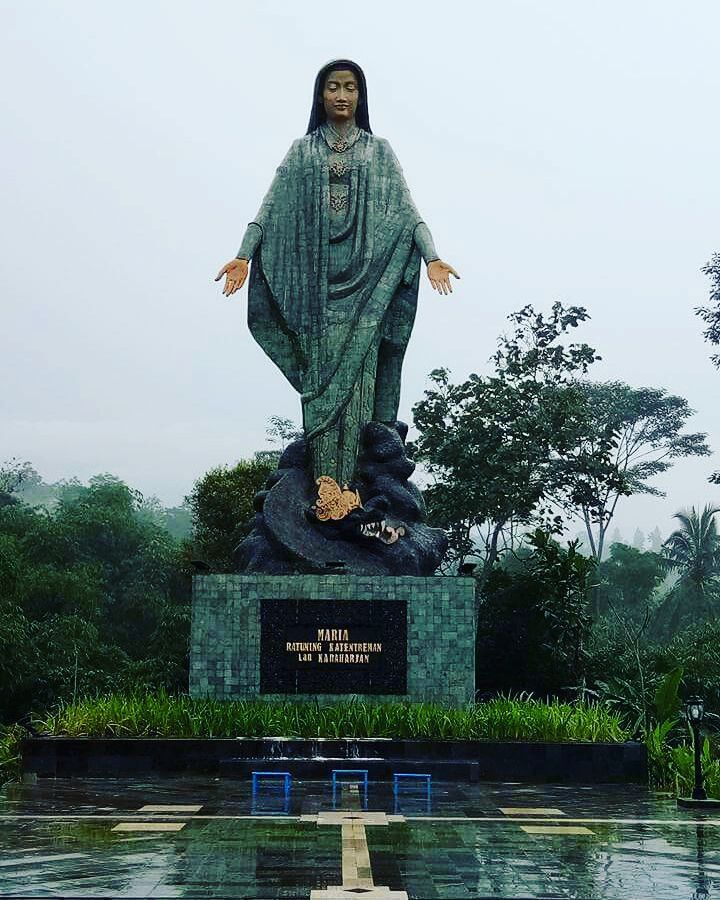 Ziarah Rohani Taman Doa Gantang Ketep Seperti di Negara ...