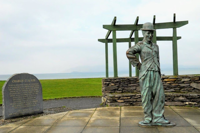 Ring of Kerry Drive: Charlie Chaplin statue in Waterville