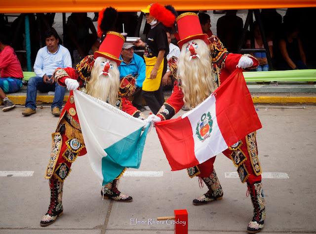 Danzas Folkl\u00f3ricas: Corochanos, personajes de la danza de los Negritos de Hu\u00e1nuco