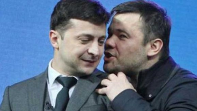 В сеть попало видео, как Зеленский и Богдан наглядно потроллили Порошенко