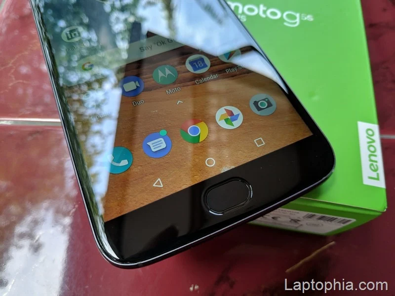 Desain Motorola Moto G5S Plus