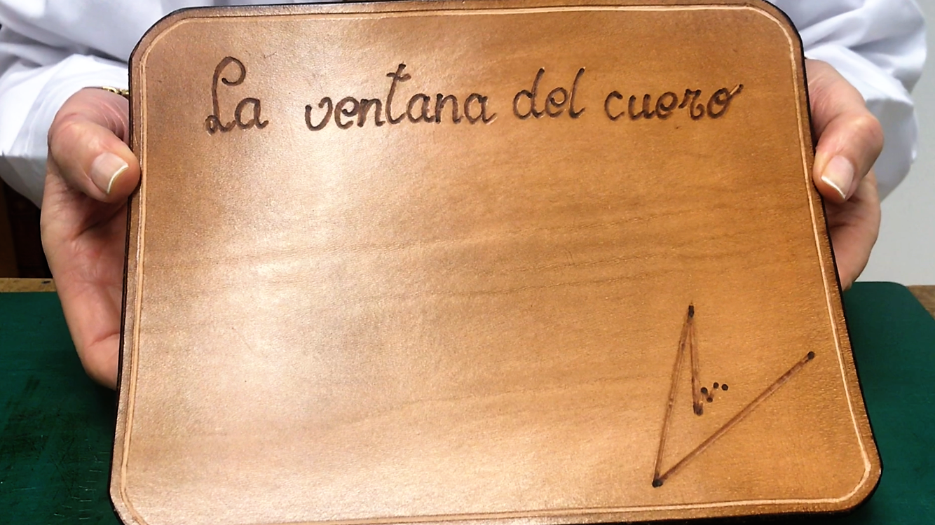 La ventana del cuero Cómo hacer una sencilla alfombrilla de cuero para