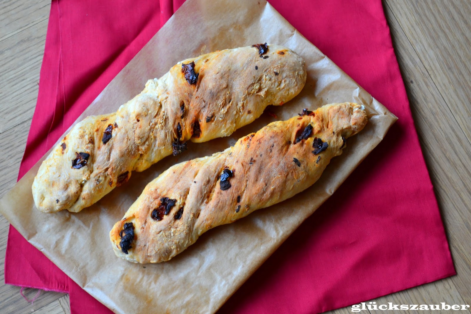 glückszauber : Baguette mit getrockneten Tomaten