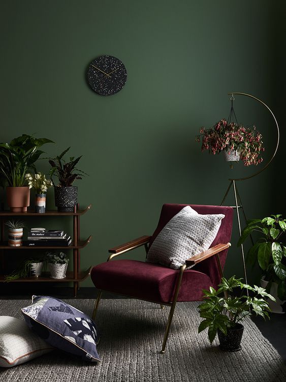 Προσθέστε το σκούρο Πράσινο στους τοίχους του σπιτιού