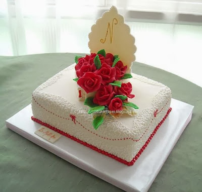 Tort cutie cu trandafiri