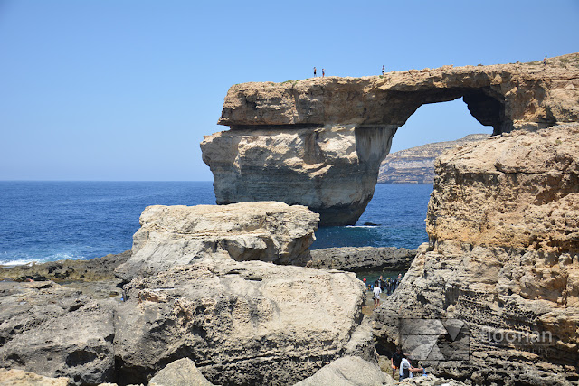 Azure Window - dojazd, informacje praktyczne.