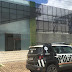 Pai é preso acusado de estuprar as filhas quando a mãe ia para igreja