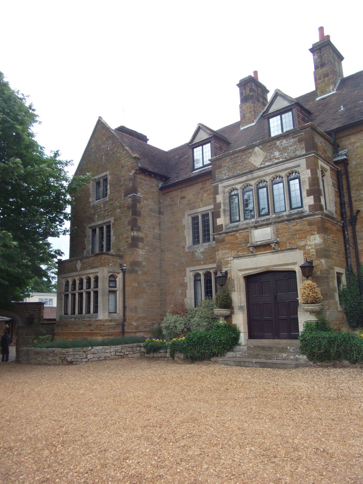 Adam and Dan Travel Blog Highgate House hotel 29th May 2011