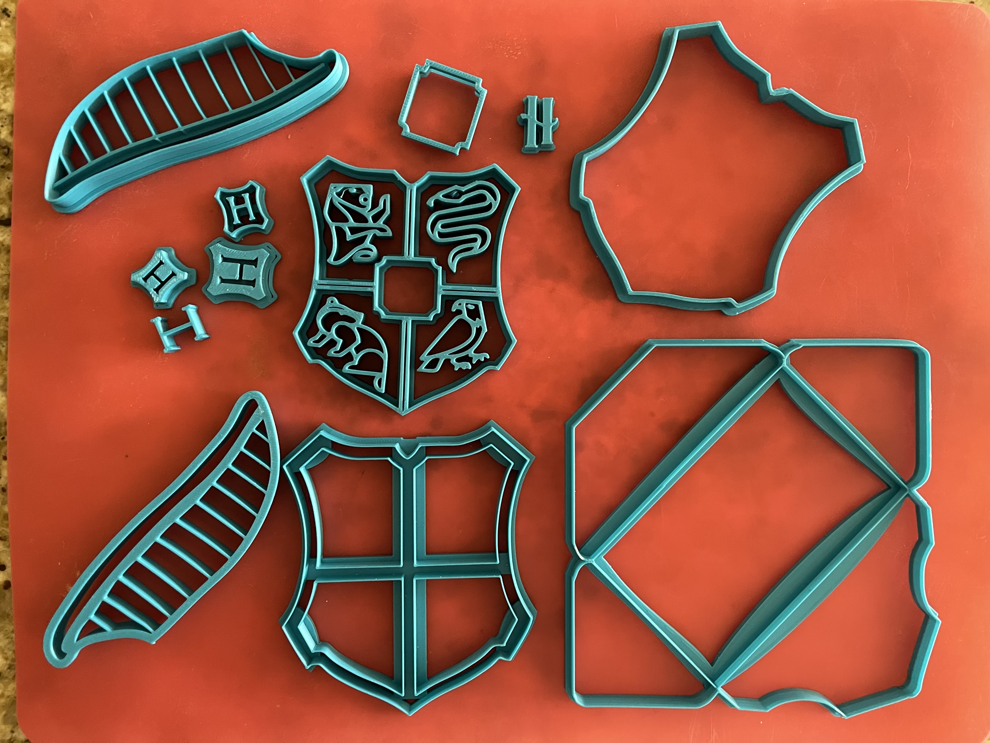 These Harry Potter Cookie Cutters Will Turn Your Muggle Dessert