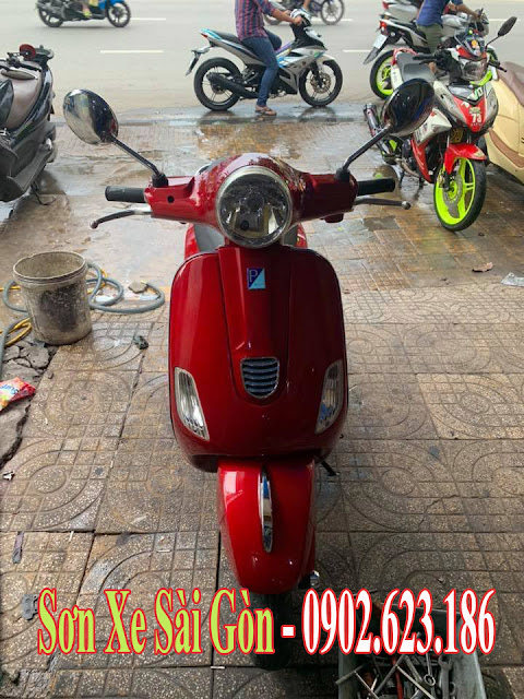 Mẫu sơn xe Vespa LX màu đỏ candy cực đẹp