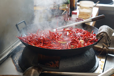 Cabe siap di rebus untuk di campurkan ke bahan makanan Cabe siap di rebus untuk di campurkan ke bahan makanan