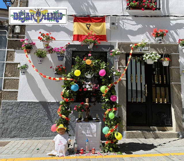 Del Arco de San Juanito portátil al tradicional de Felipe y Angelines - 24 de junio de 2021
