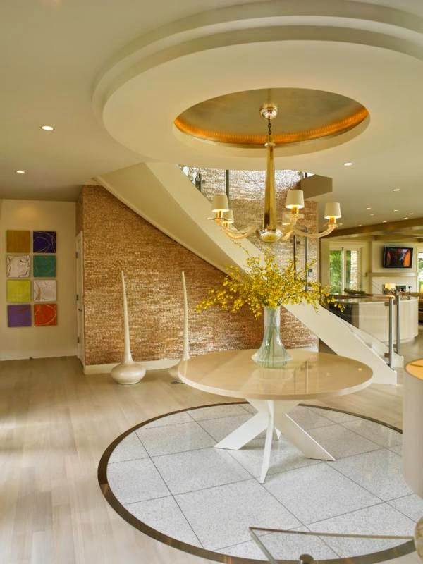 Decorate traffic areas in your home