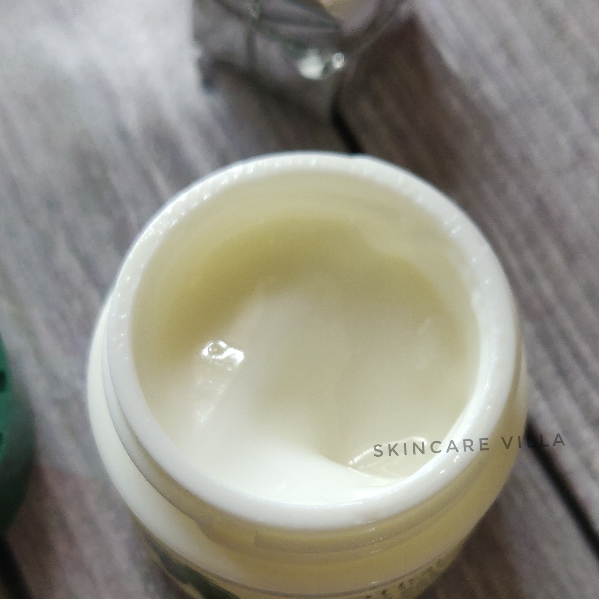 Biotique Bio Winter Green Spot Correcting AntiAcne Cream Review
