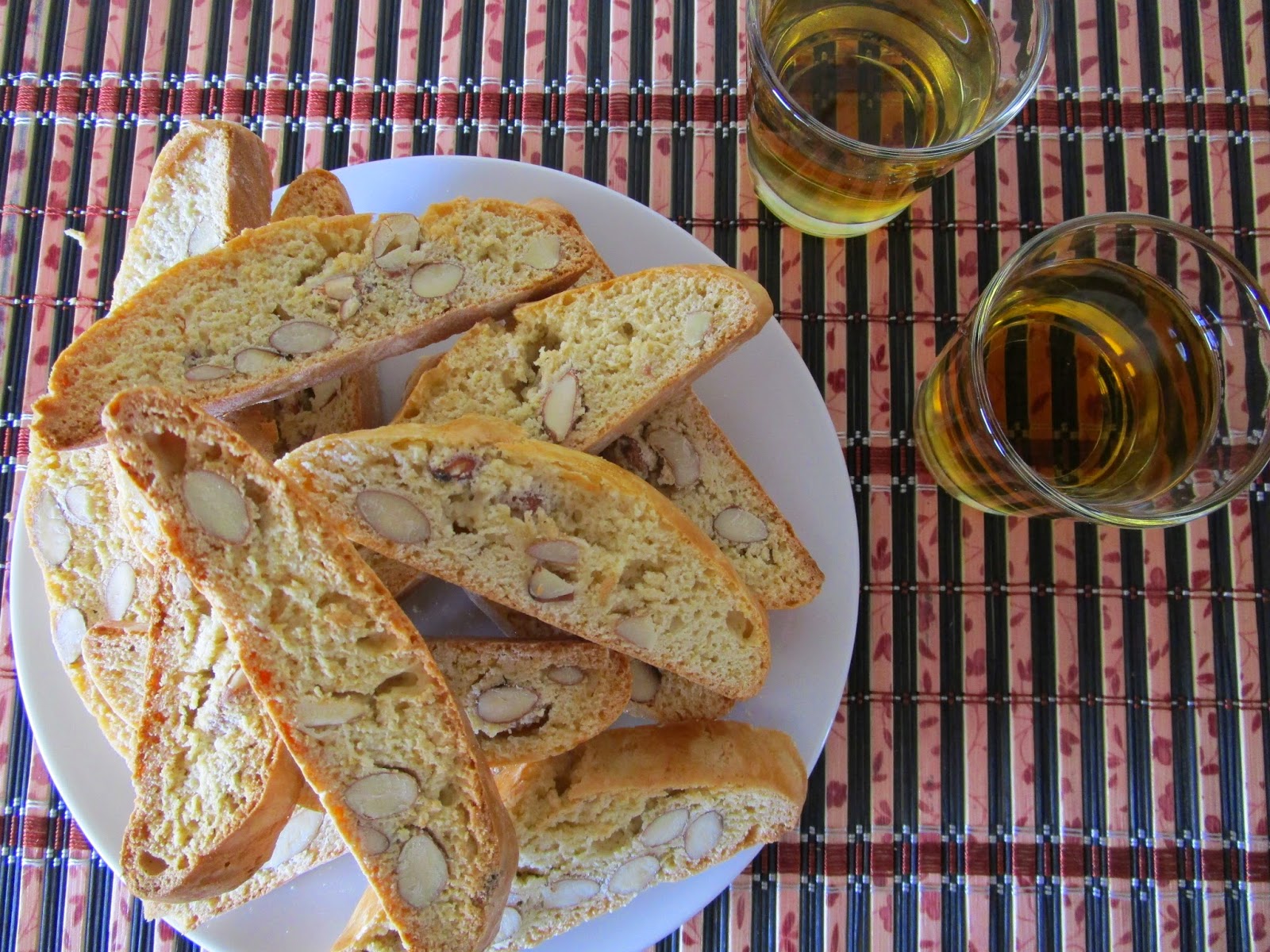 Siempredulces: Cantucci, Cantuccini o Biscotti di Prato alle mandorle ...