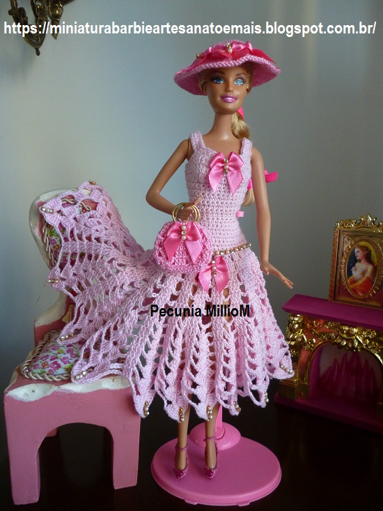 maiô, chapéu, cinto e bolero de crochê para Barbie Pecunia MM
