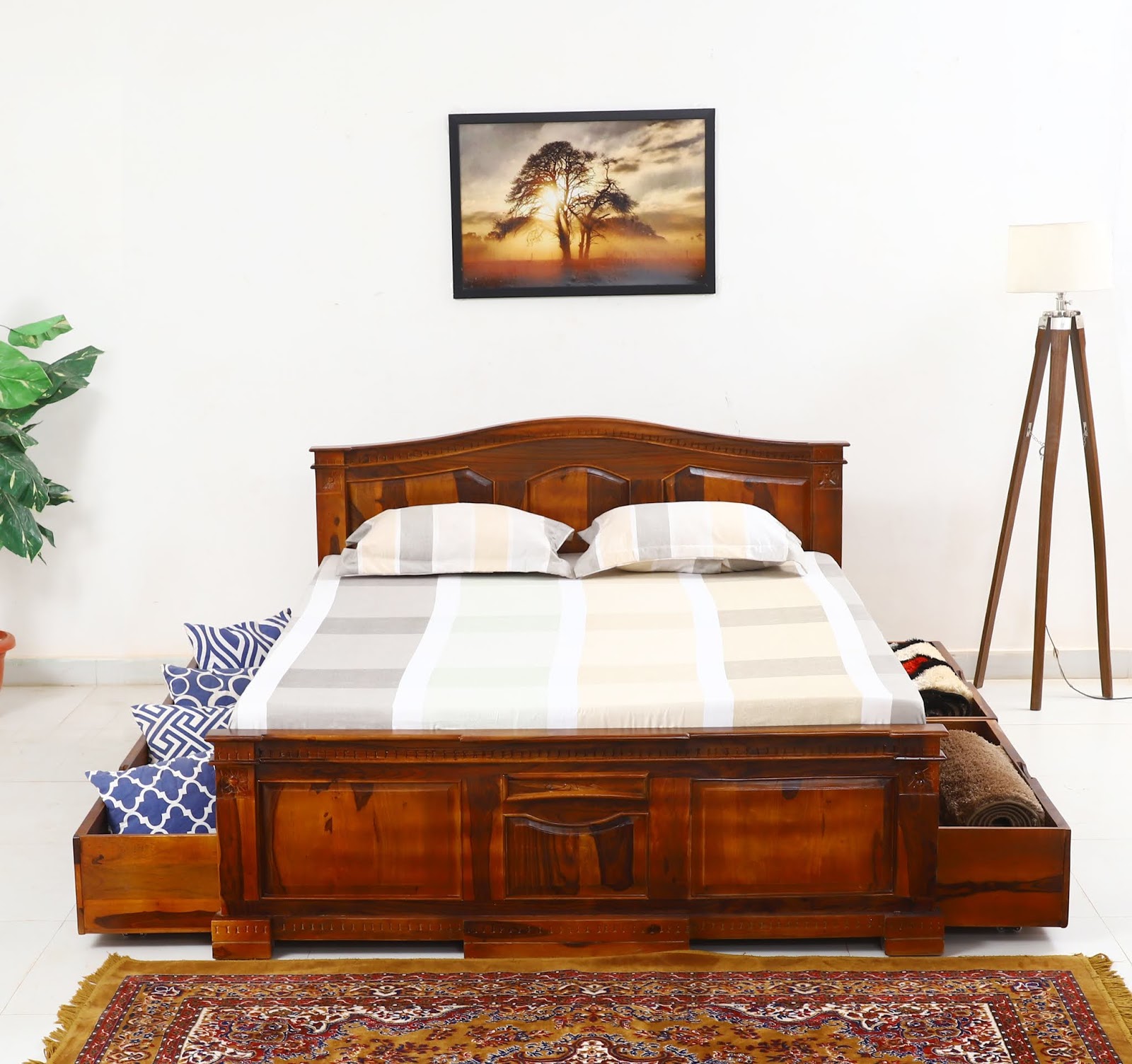Wooden Bed Sheesham Wood Bed Sheesham Wood Bed in Bangalore