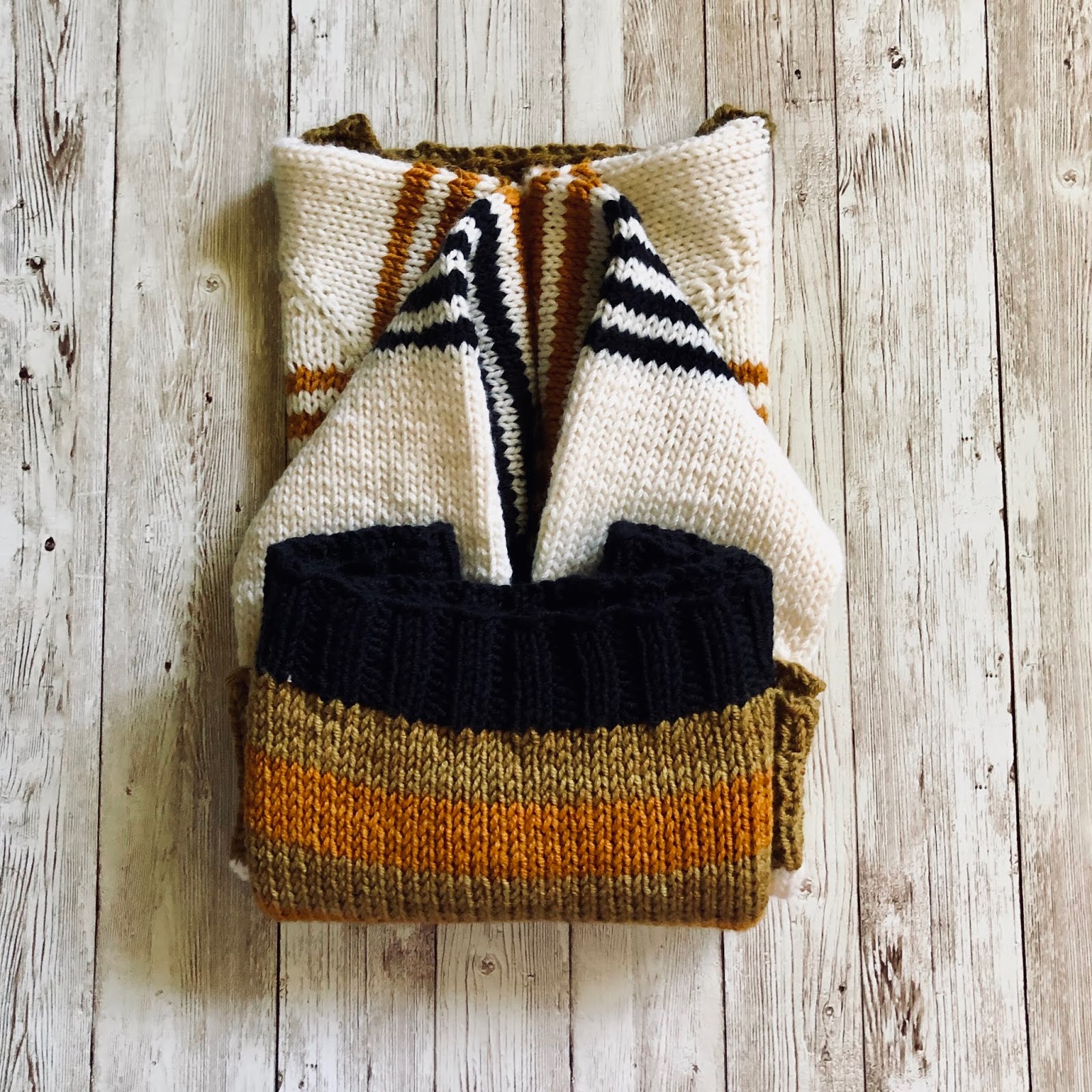 how to fold and store sweaters Knitionary