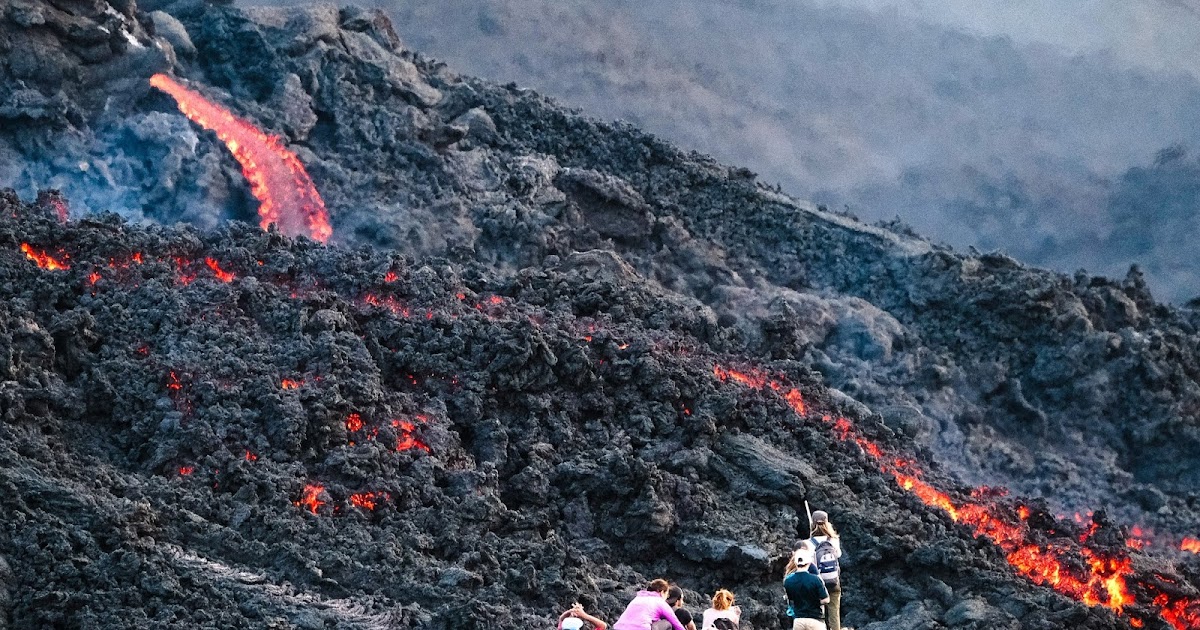 The largest landslide recorded in the history:eruption of Mount St. Halens