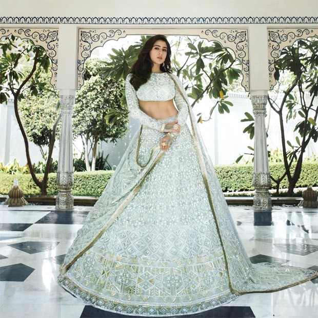 Actress Sara Ali Khan Latest Hot Photos & Videos Actress Sara Ali Khan Latest Hot Photos & Videos