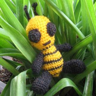 PATRON GRATIS ABEJA AMIGURUMI 4045 🐝