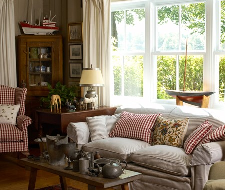 New Home Interior Design: Country Decorating